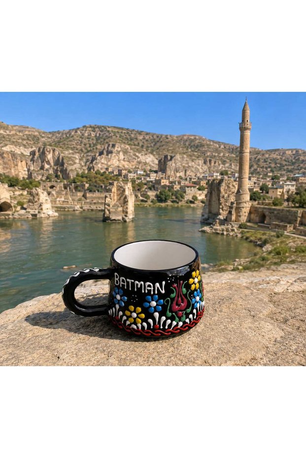 فنجان قهوة ''باتمان''