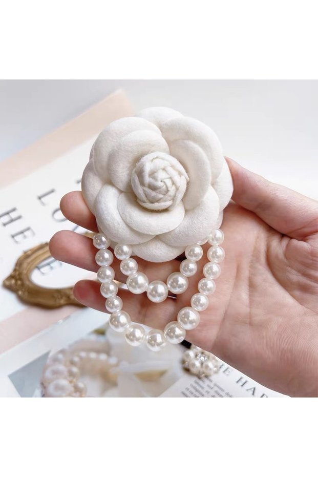 white French Retro Camellia Brooch with Pearl Chain - Women's Elegant Fabric Flower Pin for Blazer D