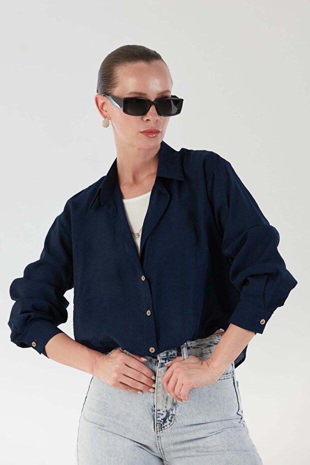 Basic Body Detailed Necklace Shirt