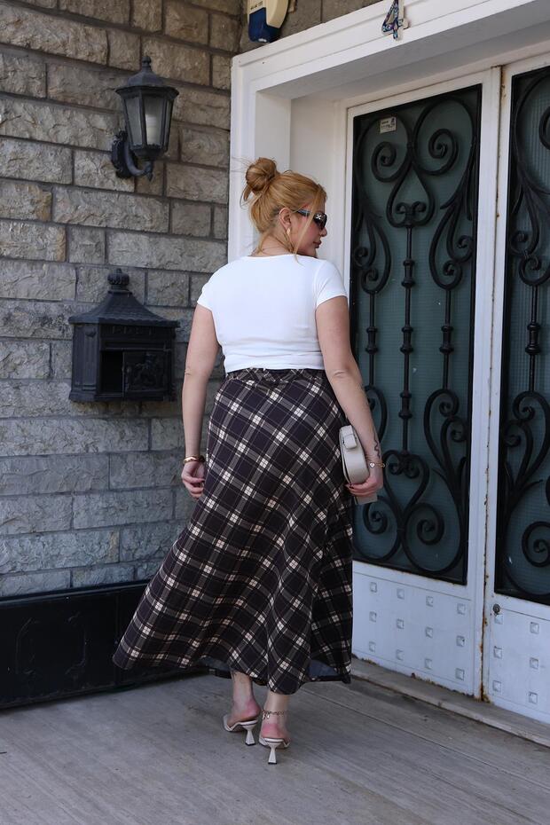Plus Size Plaid Pattern Flared Skirt - 8