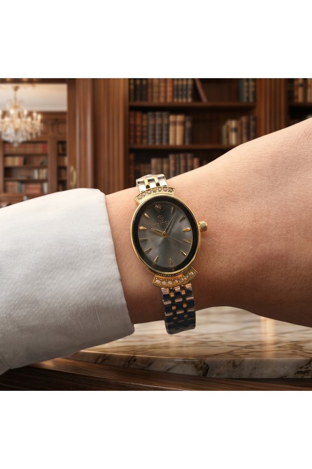 Women's Wristwatch with Oval Stone Detail