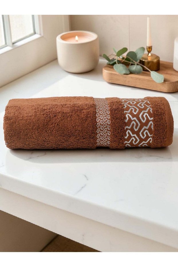 Sereni Bath Towel, 100% Cotton, 550 GSM, 70cmx140cm, Ultra Soft and Absorbent, Quick Drying