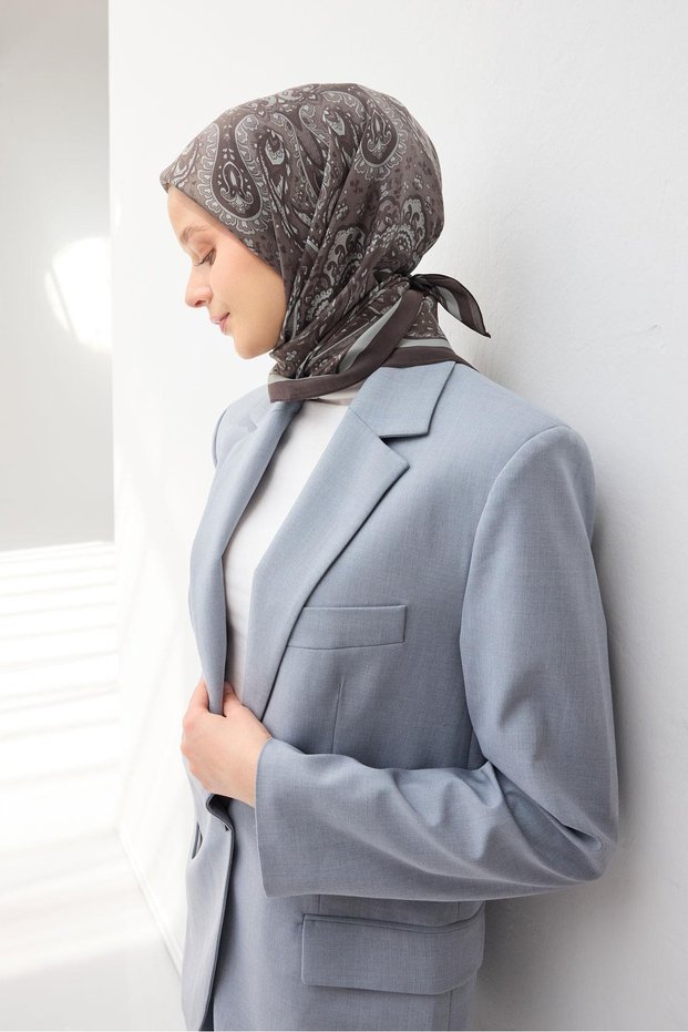 Arve Scarf Noa Dark Brown 90X90