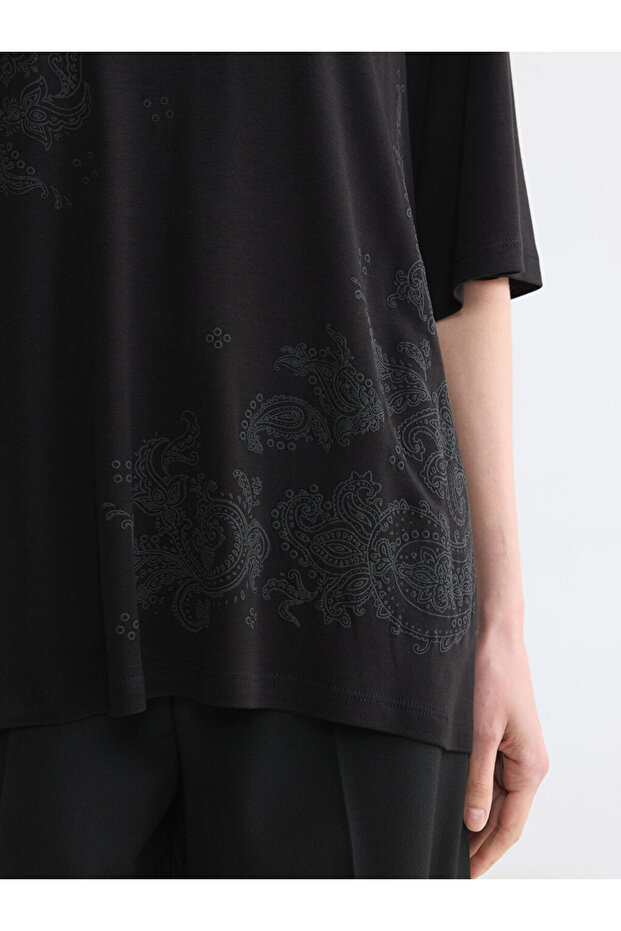 Crew Neck Patterned Blouse - 2