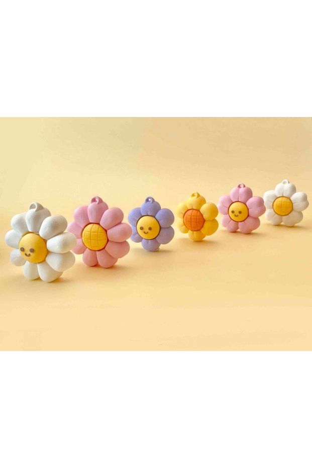 Cute Flower Keychain Daisy Model 3D Printing Colorful Figurative Key and Bag Accessory