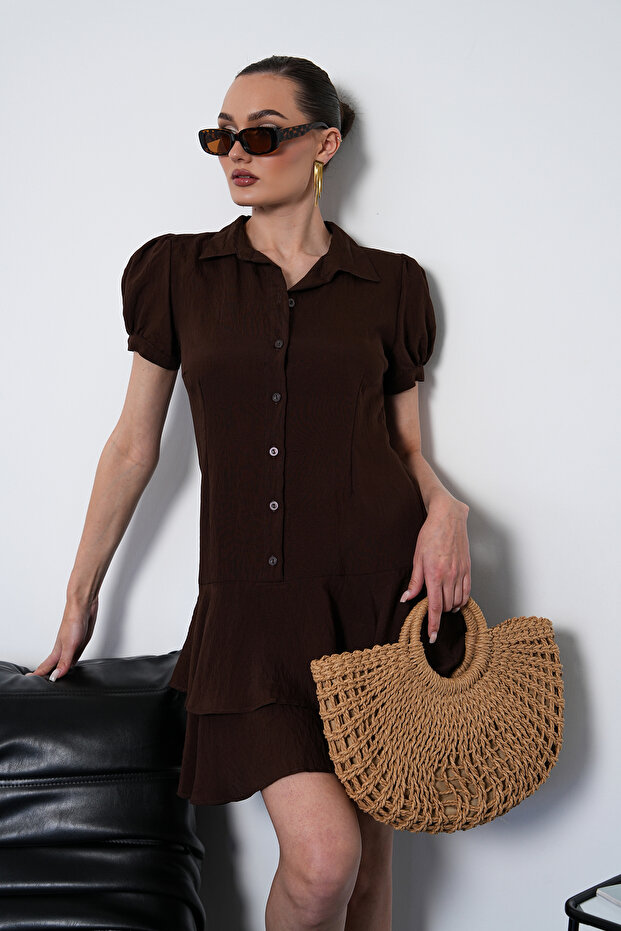 Rochie mini simplă cu mâneci bufante și volane - 8