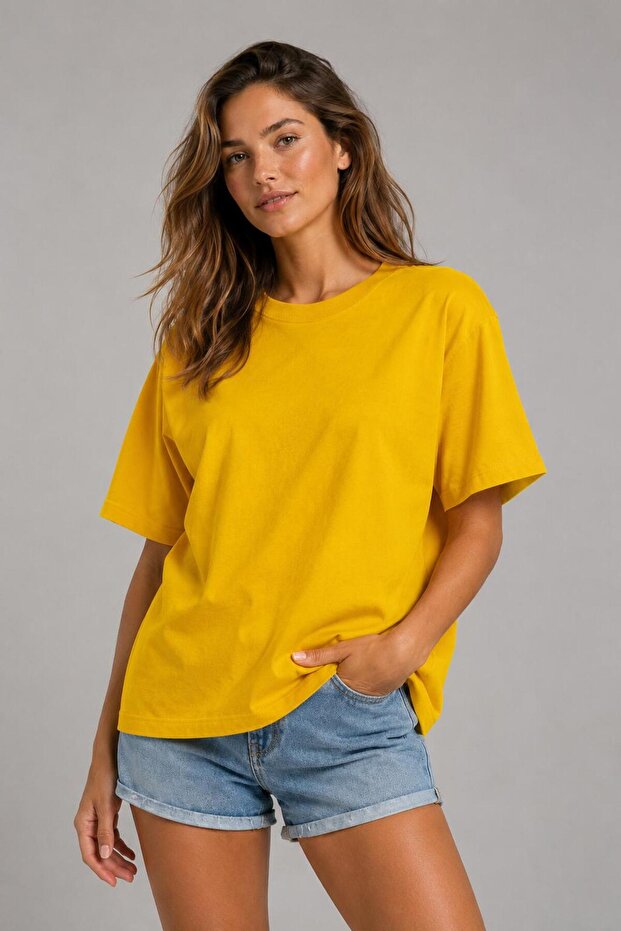 تي شيرت نسائي كبير الحجم مصنوع من القطن بنسبة 100% بقصة مريحة - أصفر