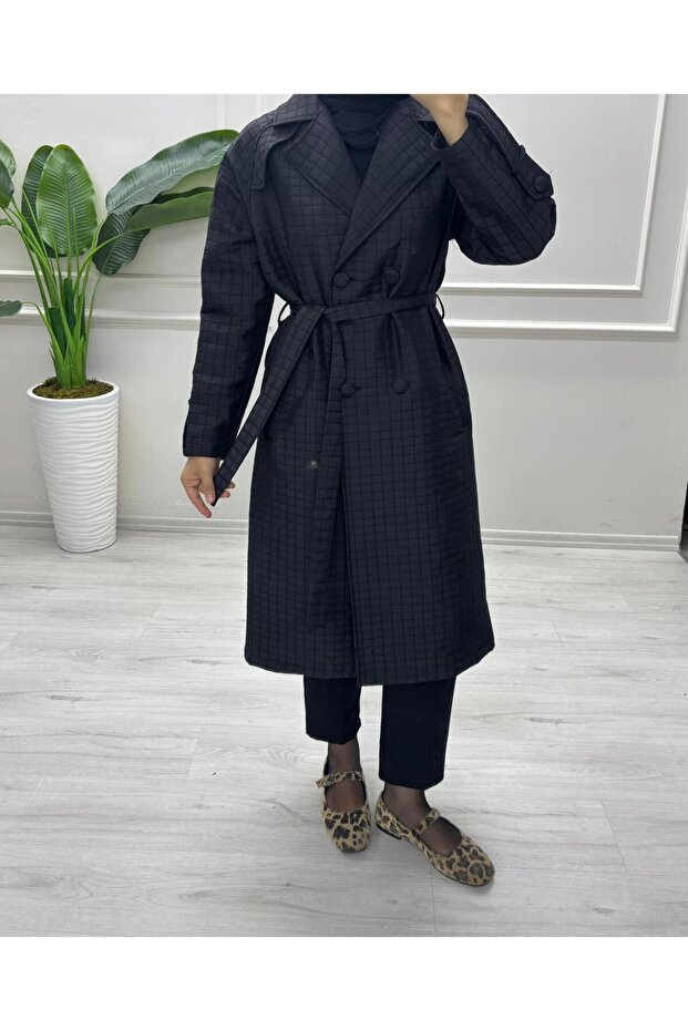 Quilted Buttoned Trench Coat - 3