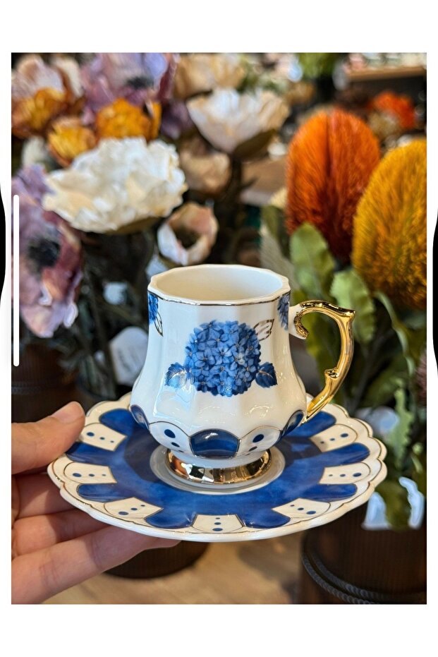 Queen Victoria Royal Hand Painted 6-Person Coffee Cup Set - 90 ml