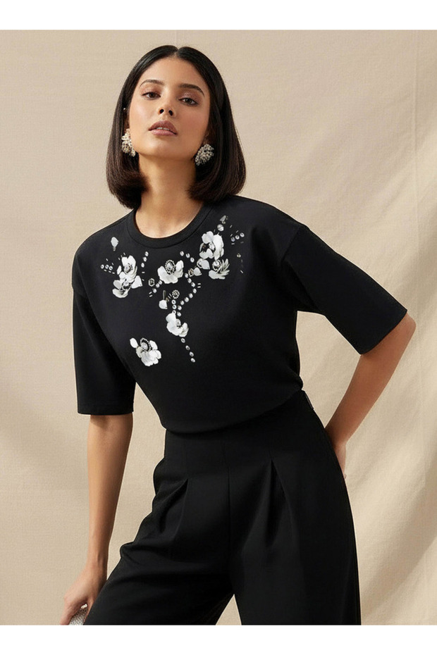 3D FLORAL TEE