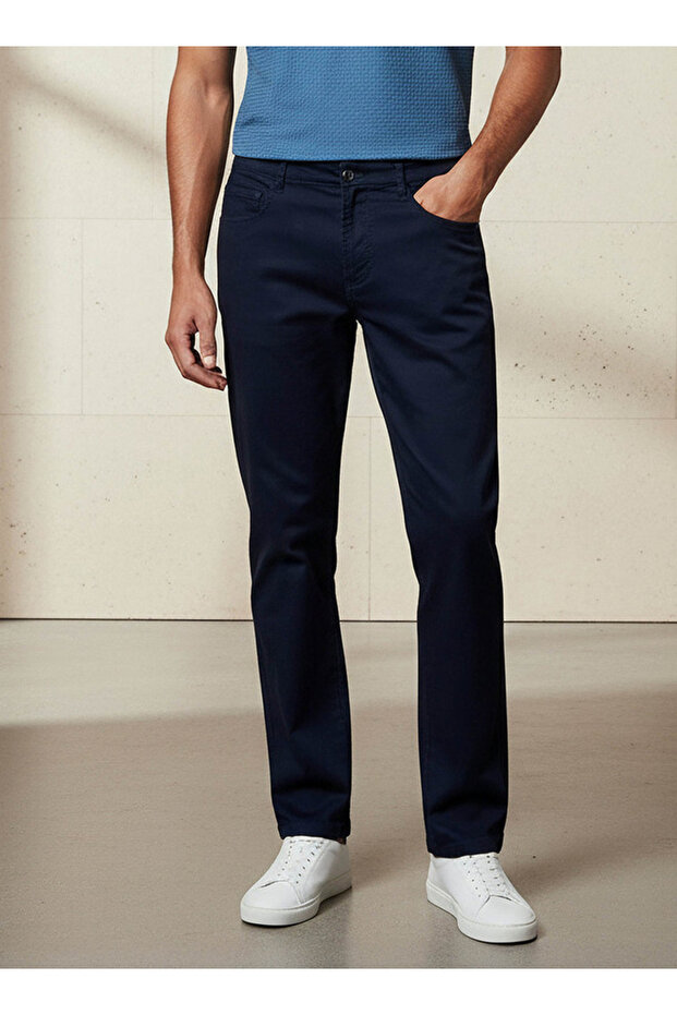 SOLID KNIT 5 POCKET TROUSER