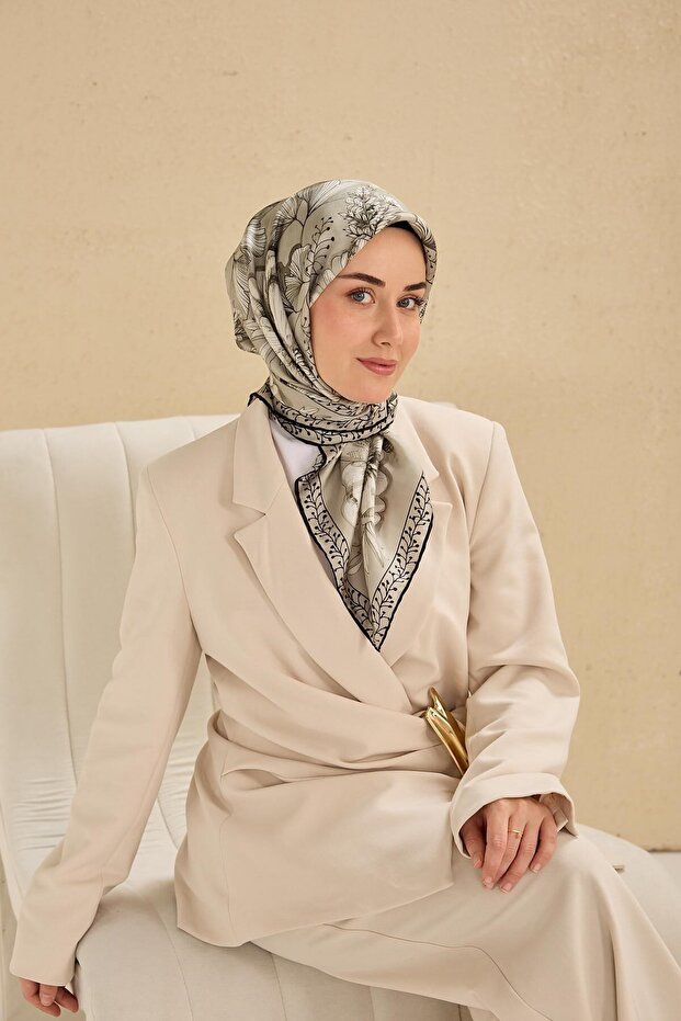 Twill Silk Scarf Large Floral Pale Gray 90X90