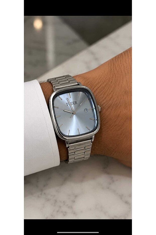 Modern Wrist Watch