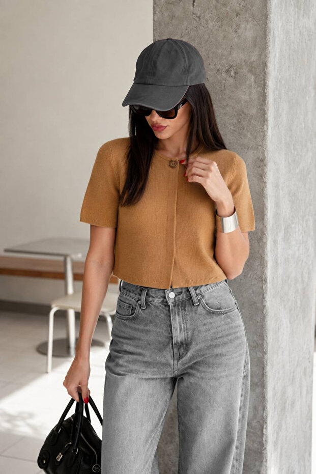 Women's Single Button Short Sleeve Knitwear Vest