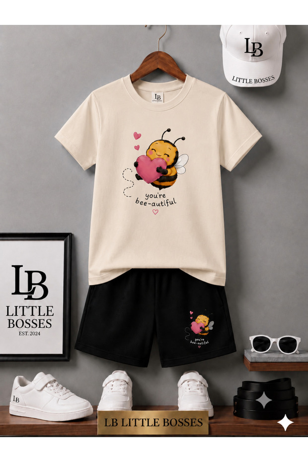 Summer Shorts T-Shirt Unisex (Hearted Bee)