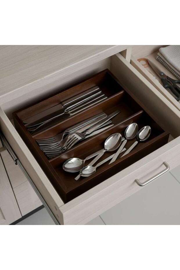Mikasa Arlo 24-piece Cutlery Set With Wooden Tray - Chrome