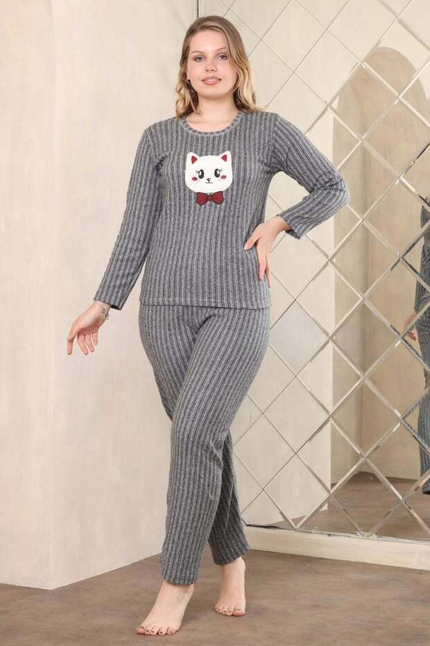 Cat Embroidered Crew Neck Long Sleeve Pajama Set