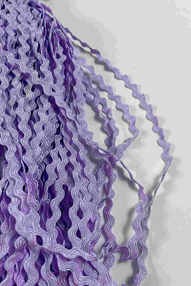 Lila Wavelace Wavy Decorative Ribbon Edge Trim – 1 cm Thin Zigzag Ribbon 10 Meters