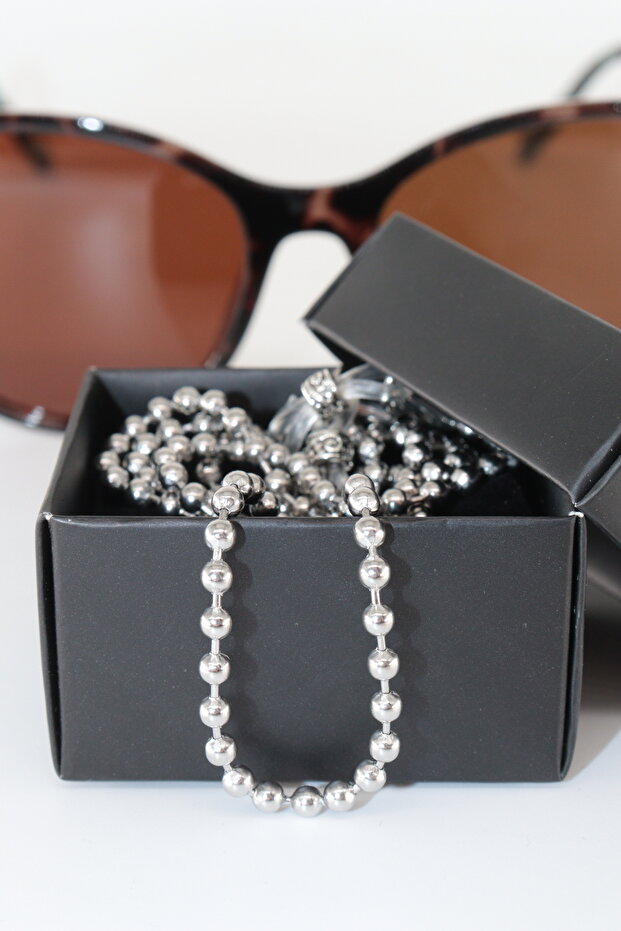Unforgettable Glances' Witness Steel Women's Eyeglasses Chain Silver Beaded Eyeglasses Rope Strap Accessory