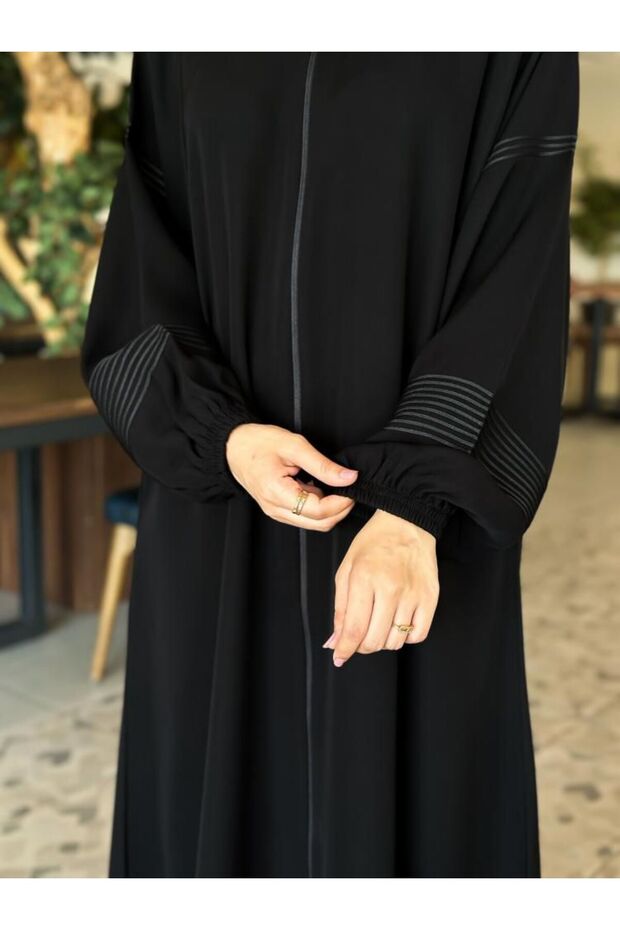 عباية عملية بسحاب وجيوب