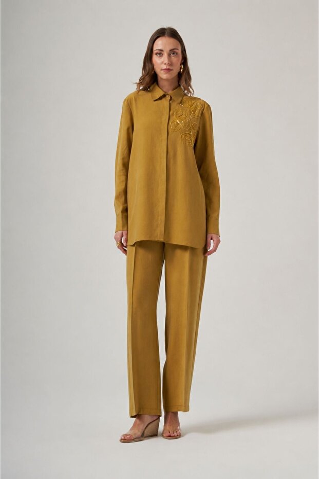 1070 Shoulder Beading Embellished Trouser Suit