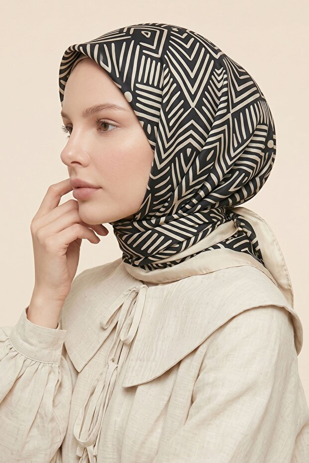 وشاح قطني ناعم باللون البيج بنمط خطوط مختلطة