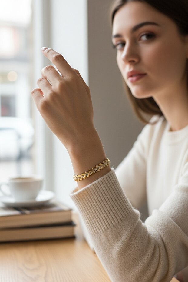Non-Tarnish Zircon Stone Bracelet