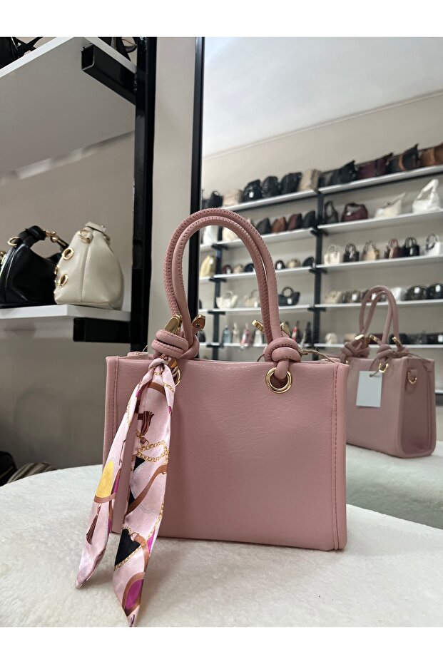 Fularlı Mini