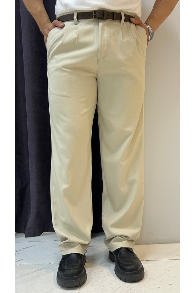 Pleated Baggy Fit Fabric Trousers
