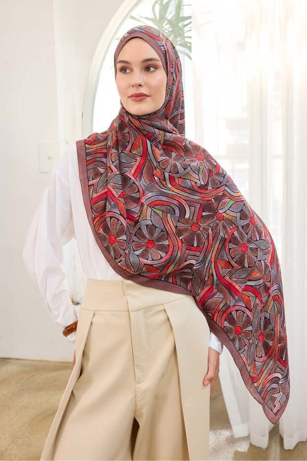 Urban Hours Bohemian Daisy Brown Mayda Shawl