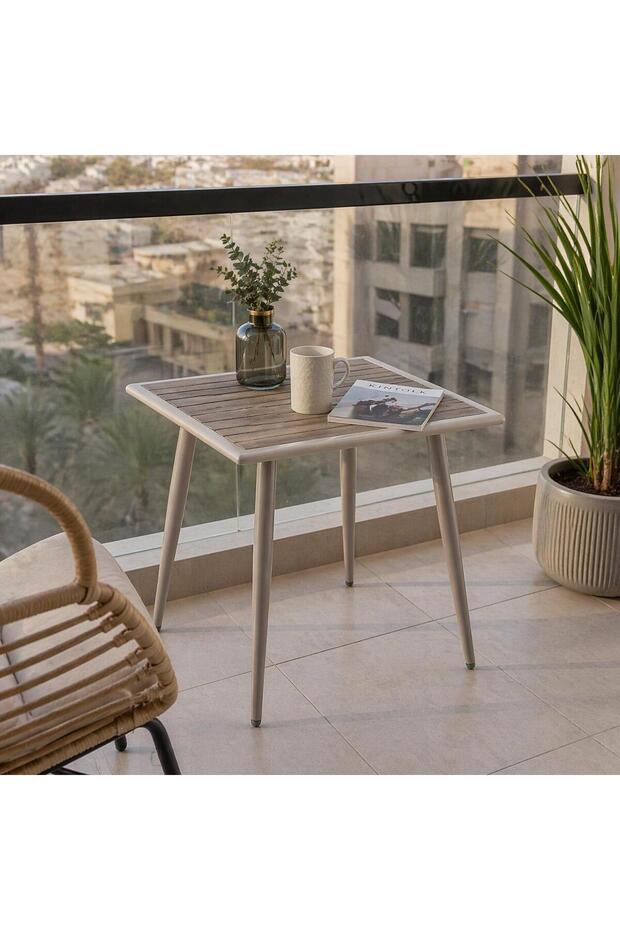 طاولة كافيه مربعة - لون بني