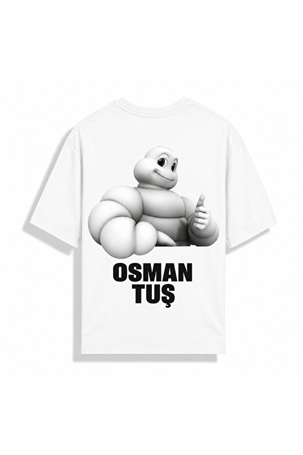 تي شيرت أبيض كبير الحجم مطبوع عليه عبارة Osman Tuş Rubber Man