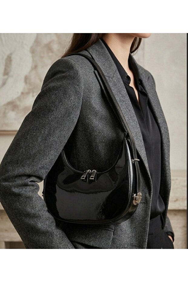 Patent Leather Shiny Women's Shoulder and Shoulder Bag