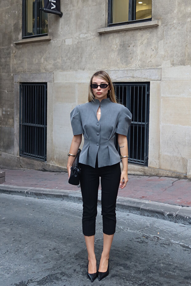 Pleated Waist Short-Sleeved Jacket