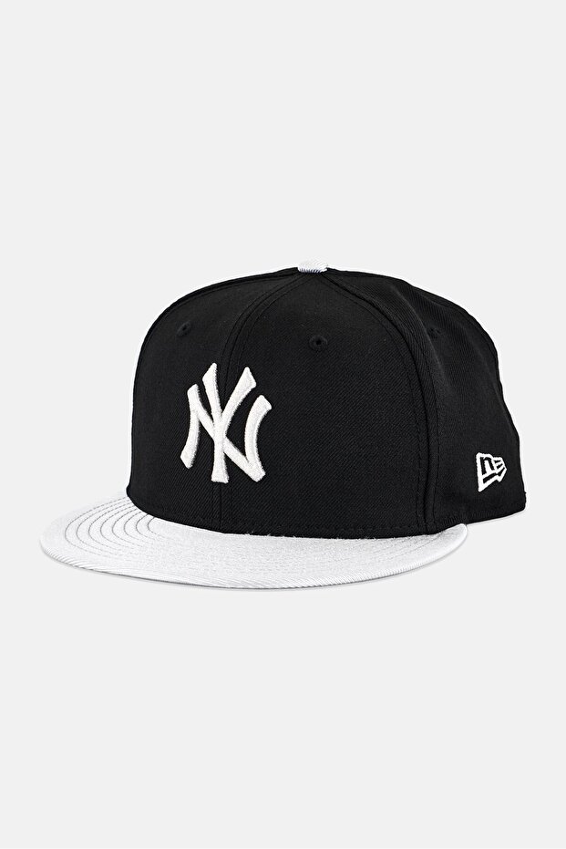 x MLB Men New York Yankees Embroidered Fitted Cap,Black