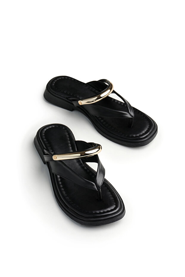 Women's Black Comfortable Fit Metal Detailed Flip Flops