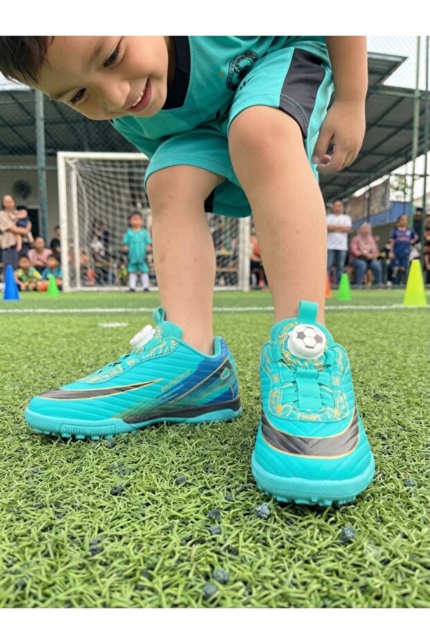 620 Children's Smart Lace-Up Astroturf Shoes