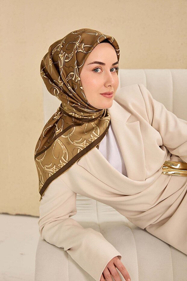 Twill Silk Scarf Baroque Green Coffee 90X90
