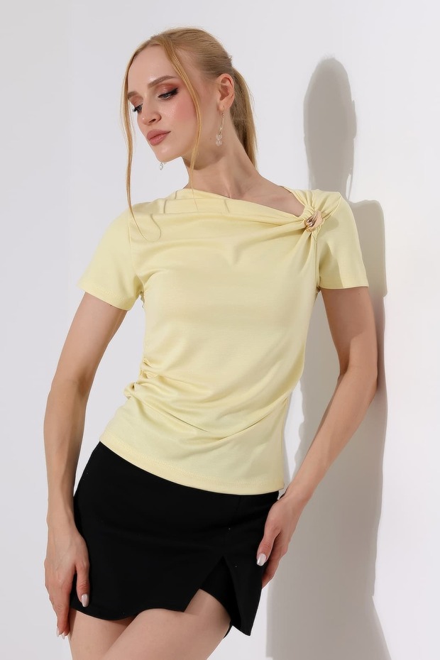 Women's Modal Brooch Detailed Draped Short Sleeve Blouse