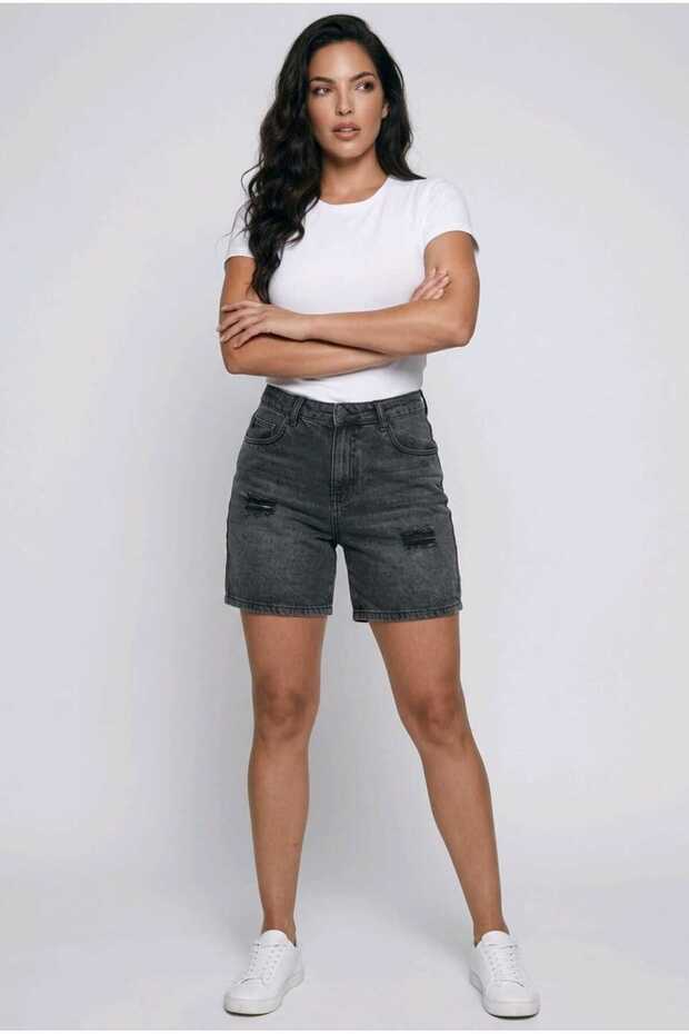 40 cm Straight Leg, Ripped Model High Waist Lycra Denim Shorts