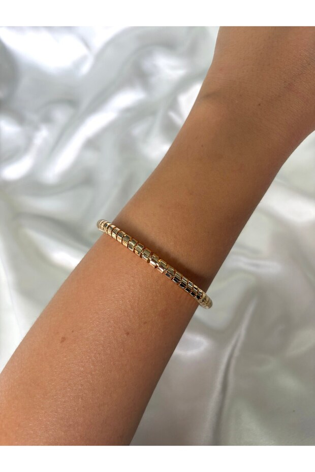 Women's Gold Color Luna Bracelet