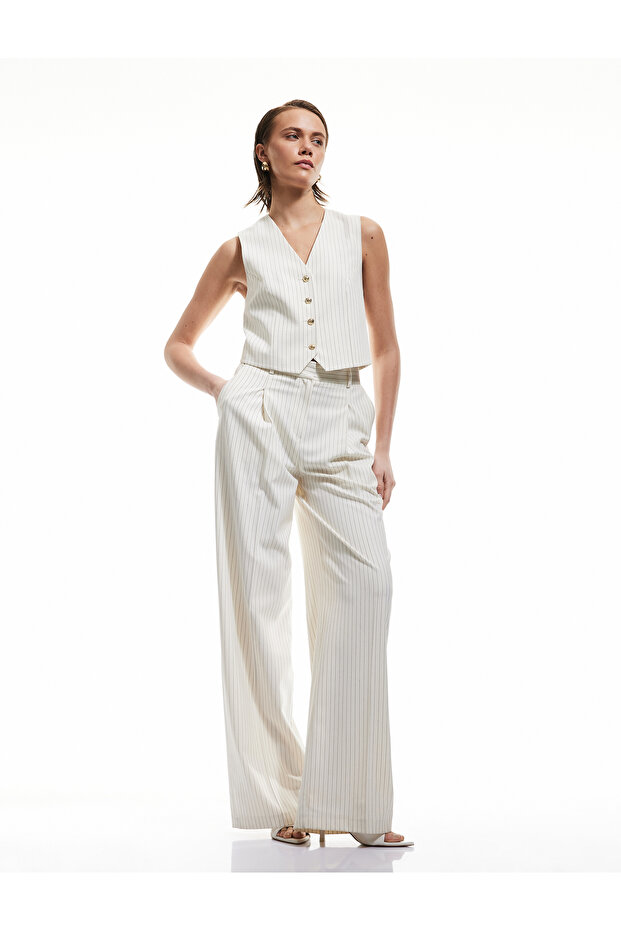 High Waist Palazzo Trousers with Pockets and Pleat Detail