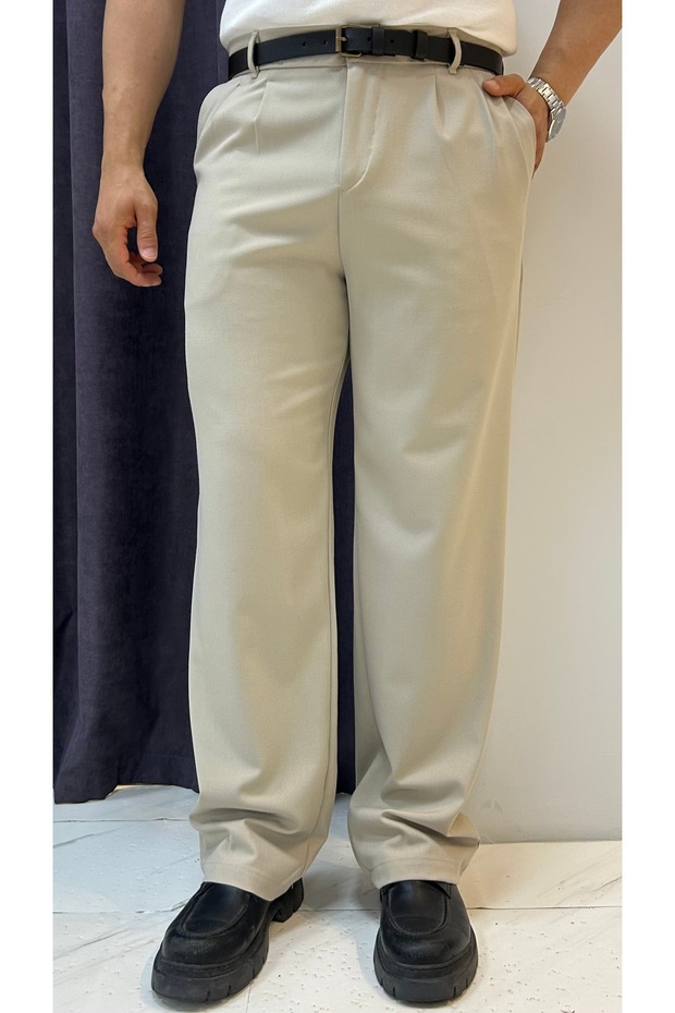 Pleated Baggy Fit Fabric Trousers