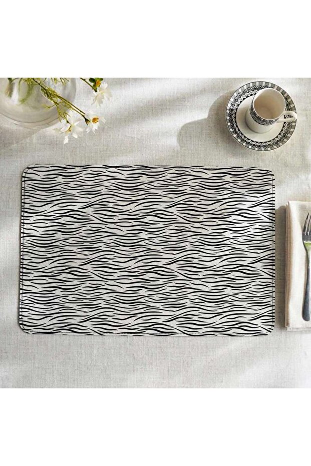 Savanna Wave 4piece Faux Leather Placemat Set 30x45cm - Black
