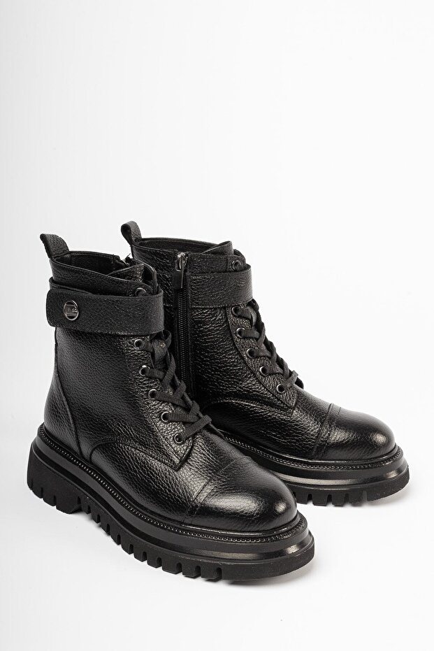 Genuine Leather Black Women's Serrated Sole Leather Boots Trc-216576