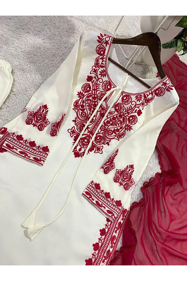 White Roman Silk Embroidered Kurta Pant Set with Georgette Dupatta - HRT7702 | White