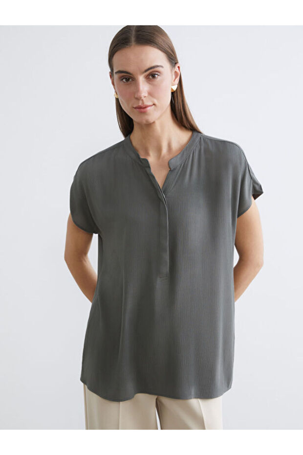 Kaçık Collar Textured Blouse