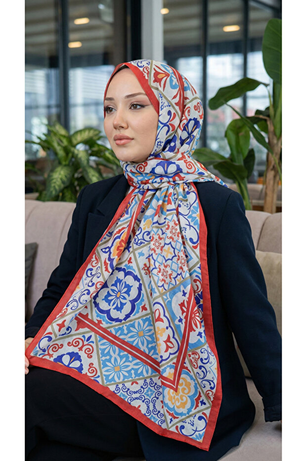 Patterned Soft Shawl - 114