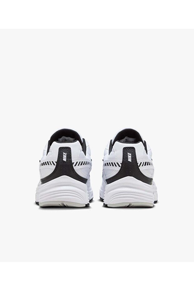 Initiator White - 5