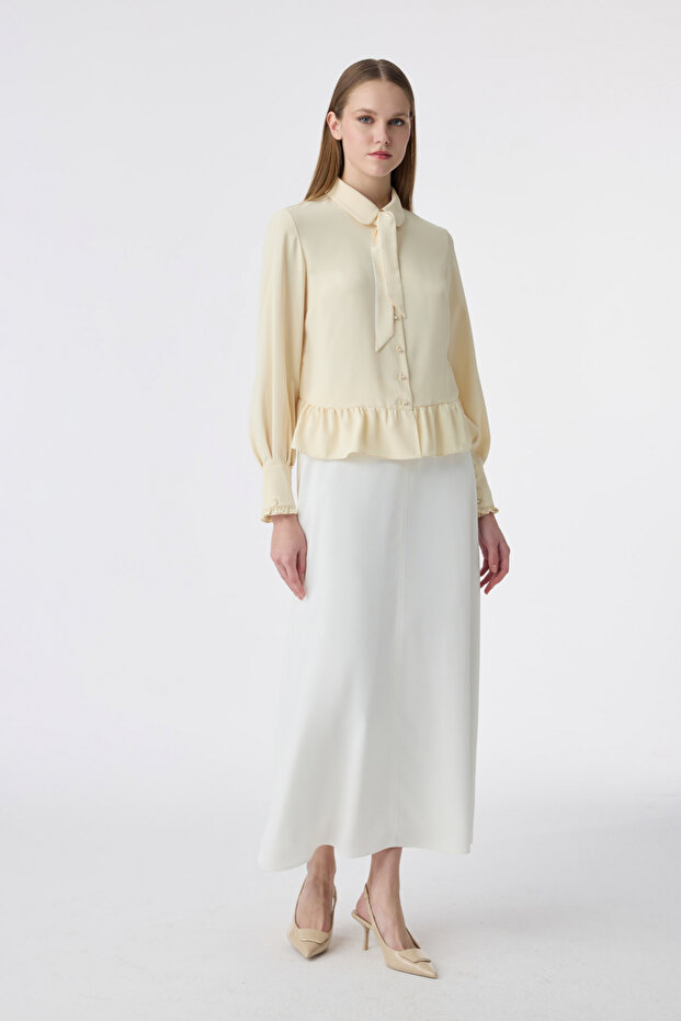Scarf and Buttoned Flounce Butter Shirt 0122
